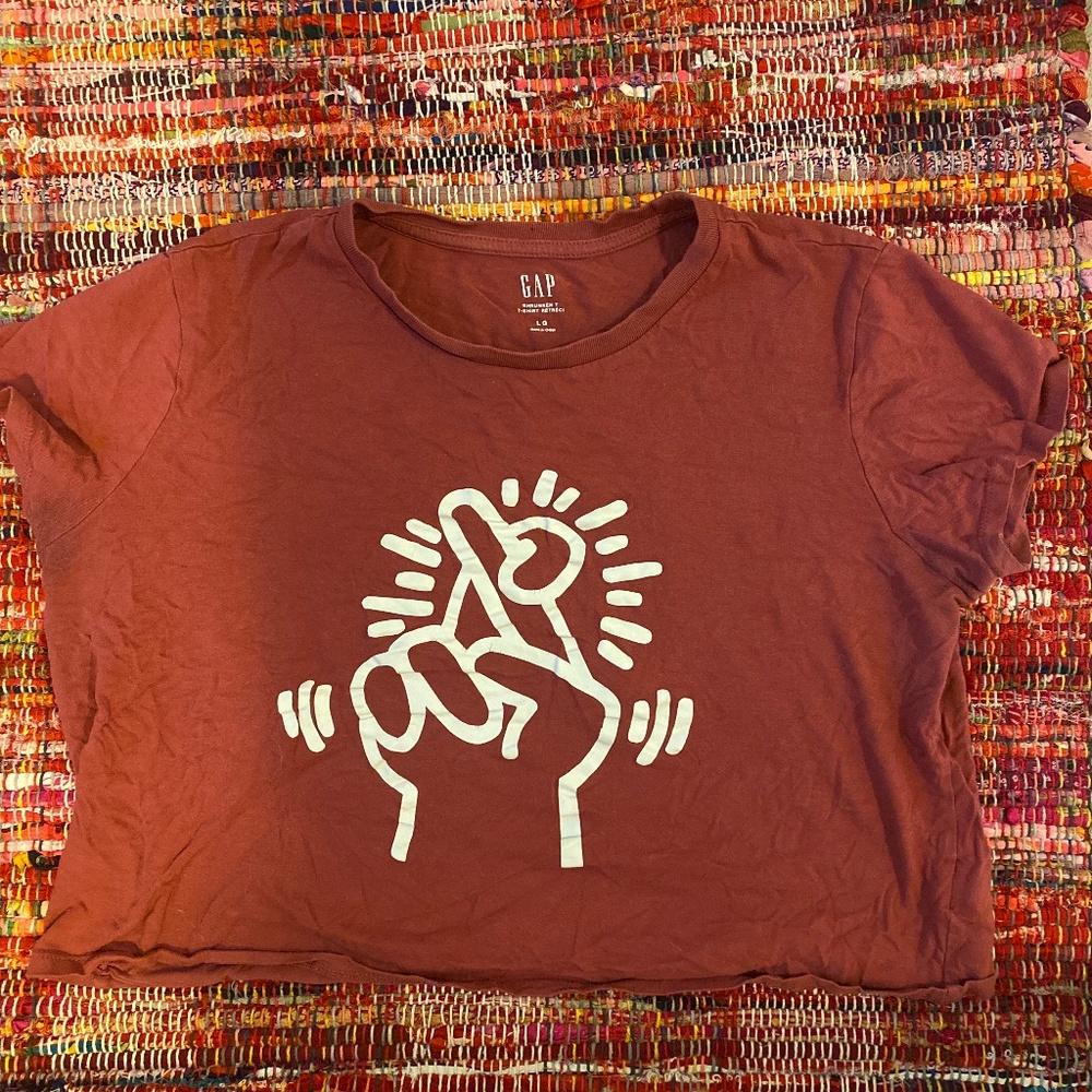 Gap Shrunken Tee